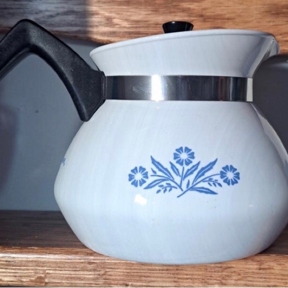 Vintage Corning Corn Flower 2 Cup Coffee Pot - Picture 1 of 1